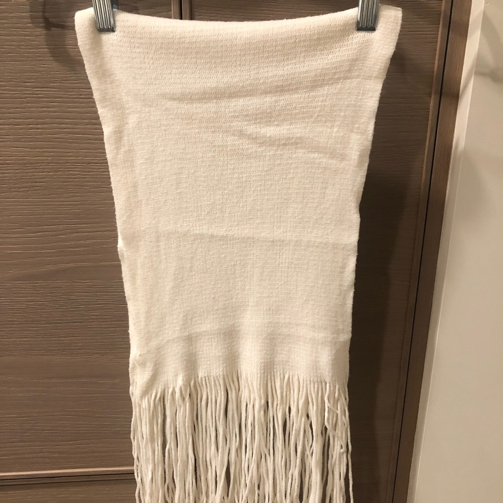 Snow White Scarf